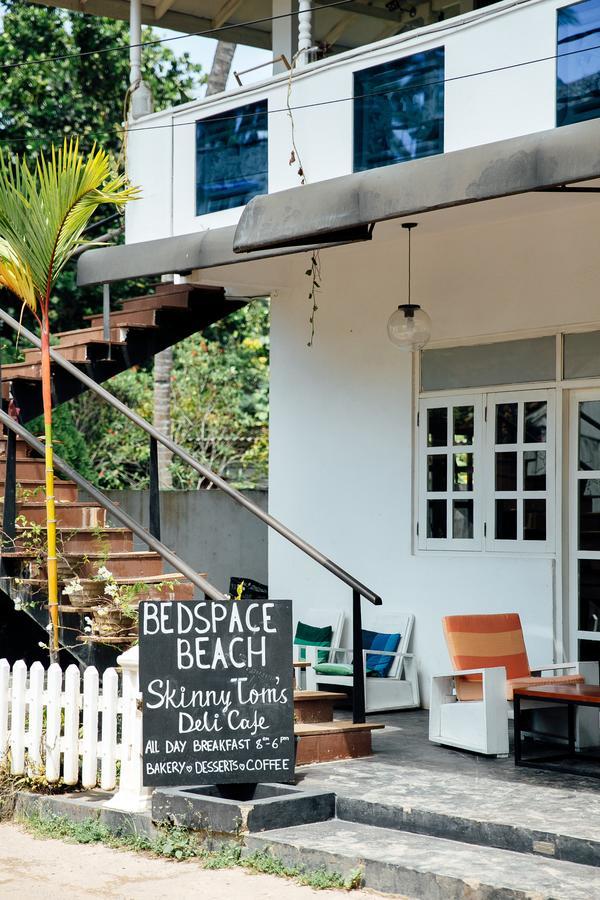 Bedspace Beach Unawatuna Eksteriør billede